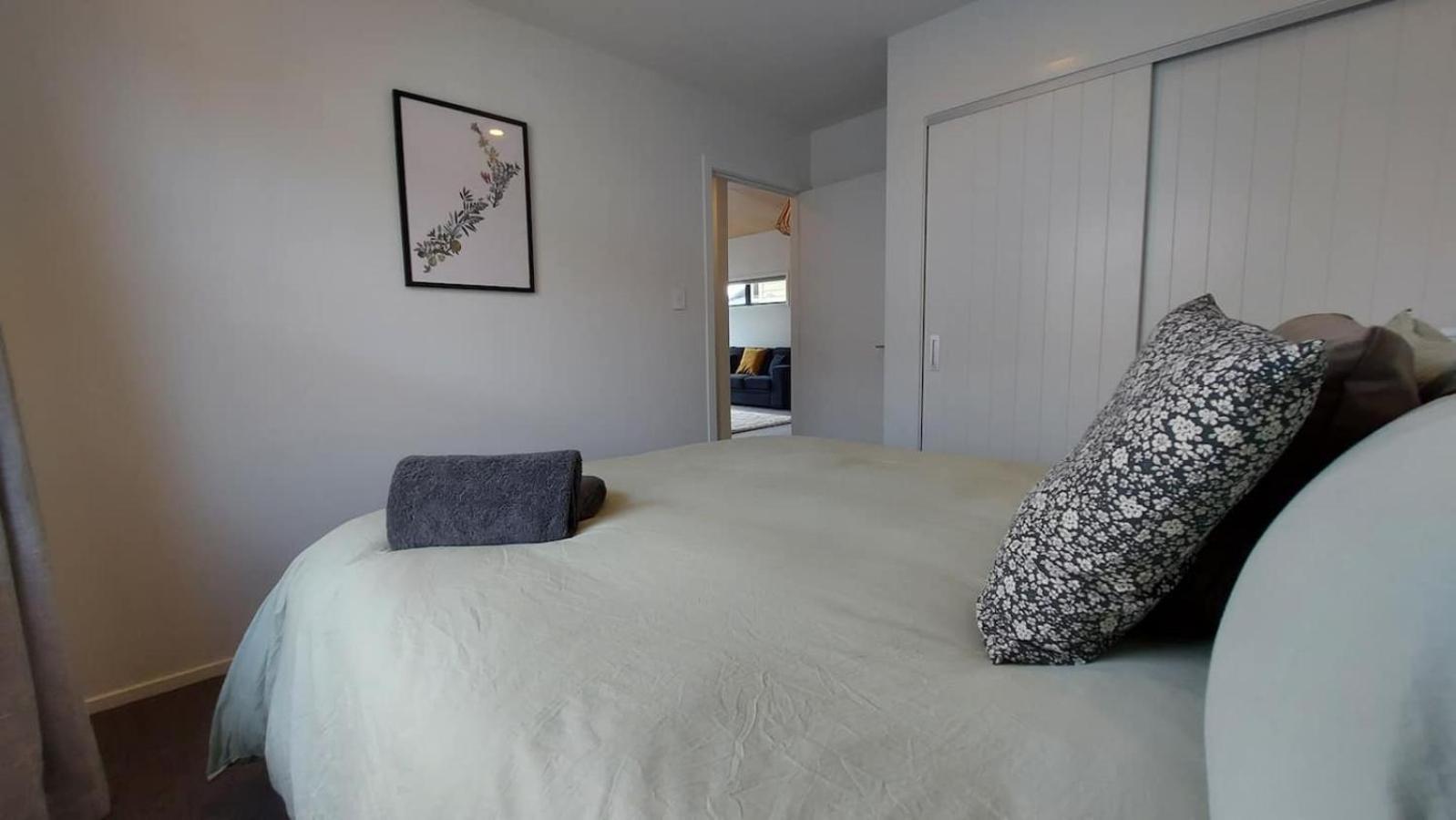 Sleek Suite By The Sand 2-Bedroom Dunedin Luaran gambar